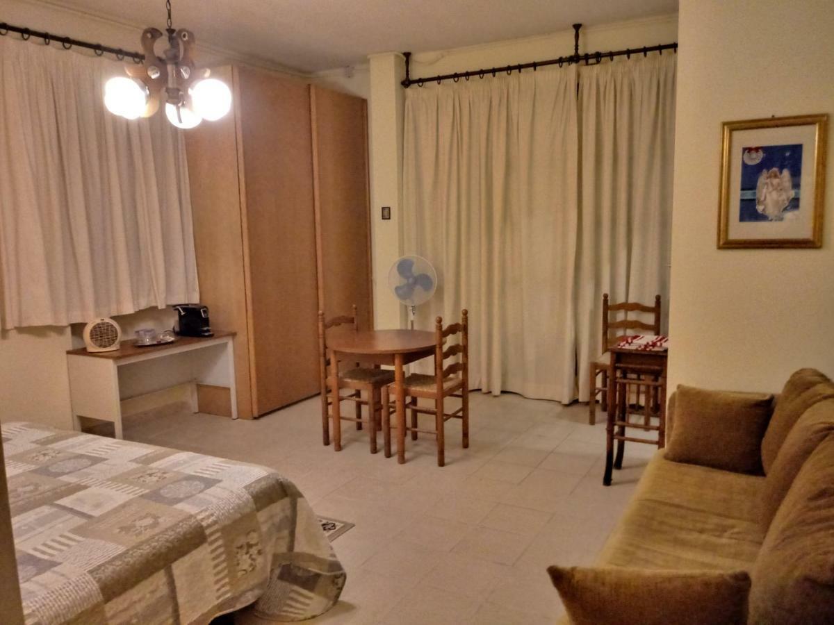 B&B Tio Pepe Roseto Degli Abruzzi Bagian luar foto